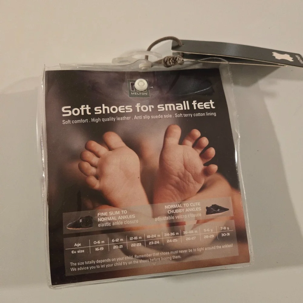 Melton Soft Leather Baby Shoes Eggplant– Elastic Ankle, Size‎ 0-6 Months NEW
